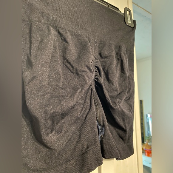 📌Bundle of 3 Gym Wear - Picture 7 of 12